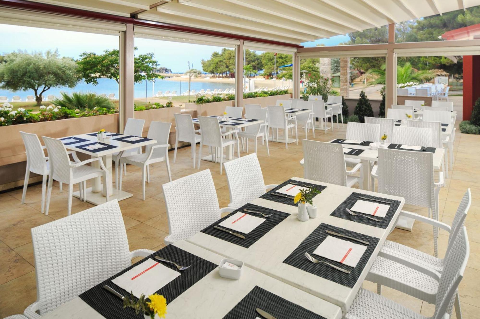 Istrian Villas Plava Laguna อูมัค ภายนอก รูปภาพ